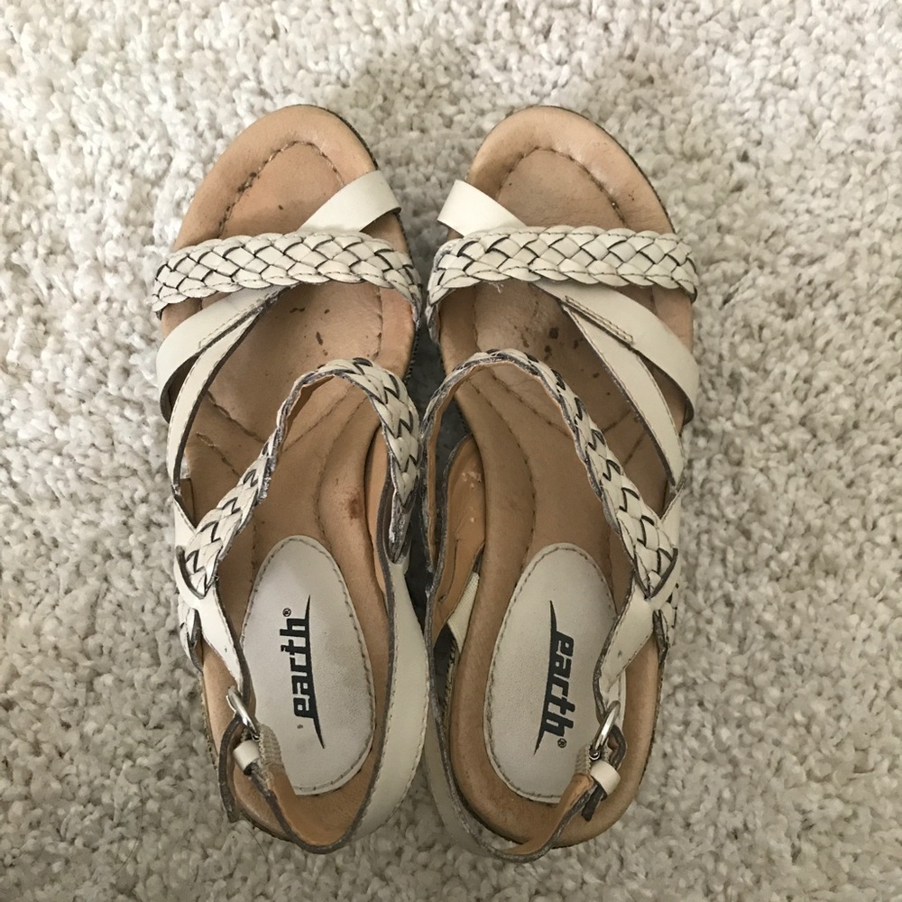 Earth Leather Braided Strap Wedge Sandals - Vista